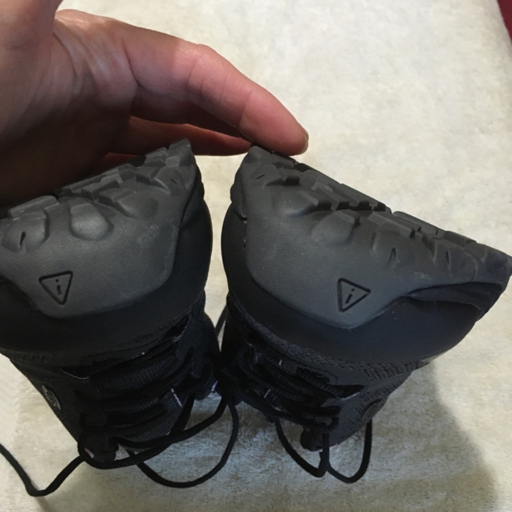 Keen Women’s size 7.5 Black Terradora II Low Top Dry KonnectFit Hiking Sneakers - Picture 8 of 14